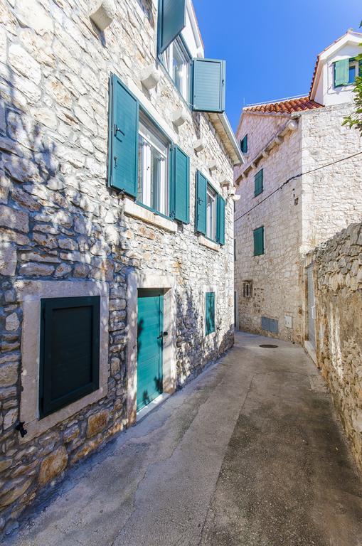 Apartment Megi In Supetar Historical Core Екстериор снимка
